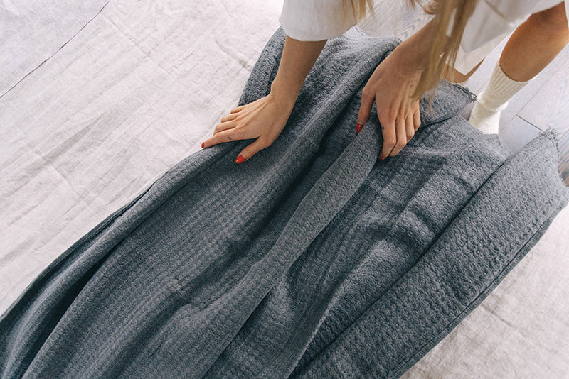 Hampton and Cabana Linen Throws - lifestyle
