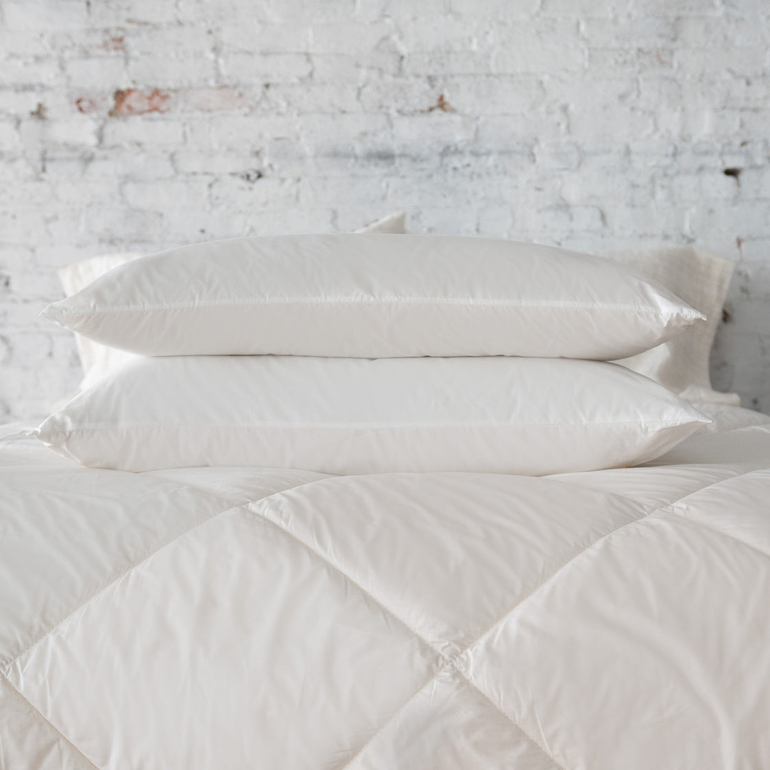 [from stgeneve.com] Piatra Wool Pillows — Hero
