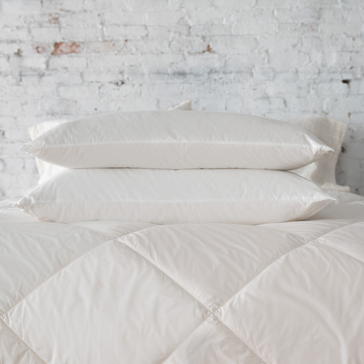 [from stgeneve.com] Piatra Wool Pillows — Hero