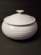 Sophie Conran Dinnerware and accessory pieces