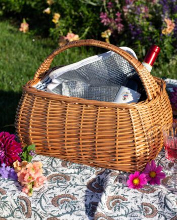 Rectangular willow picnic insulated